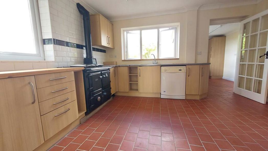 Property image 28 of 60