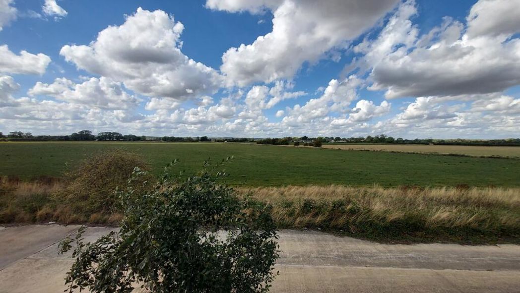 Property image 8 of 60