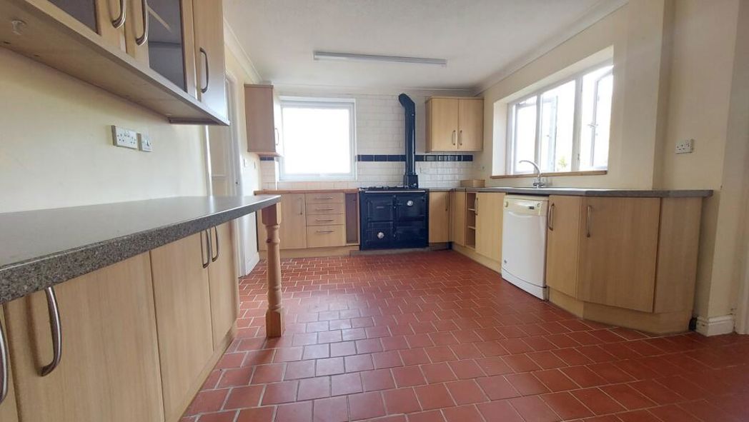 Property image 26 of 60