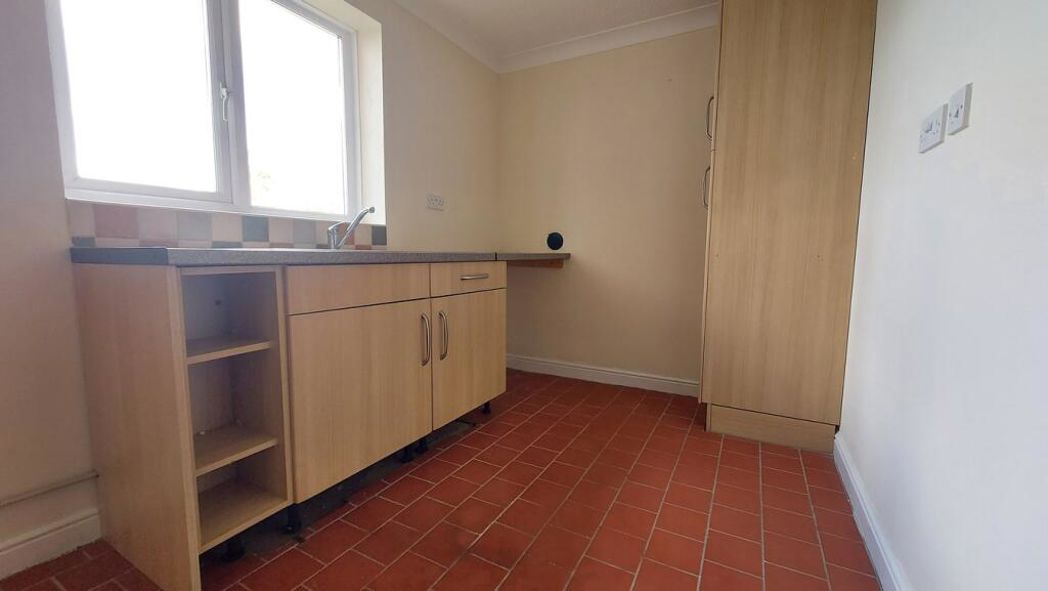 Property image 24 of 60