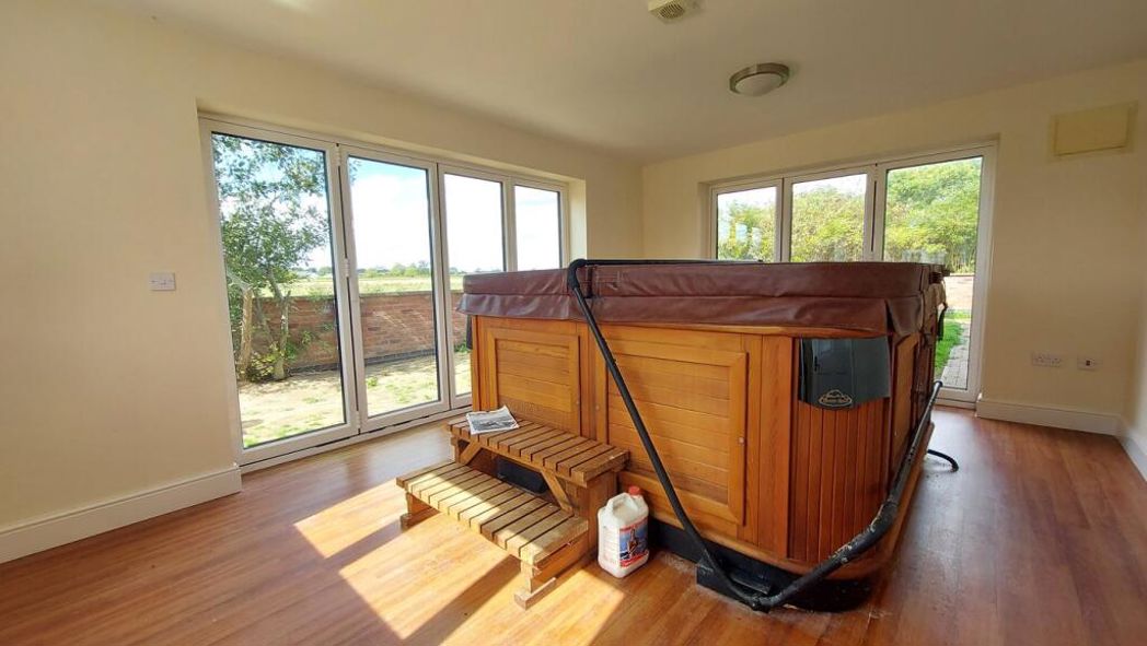 Property image 20 of 60