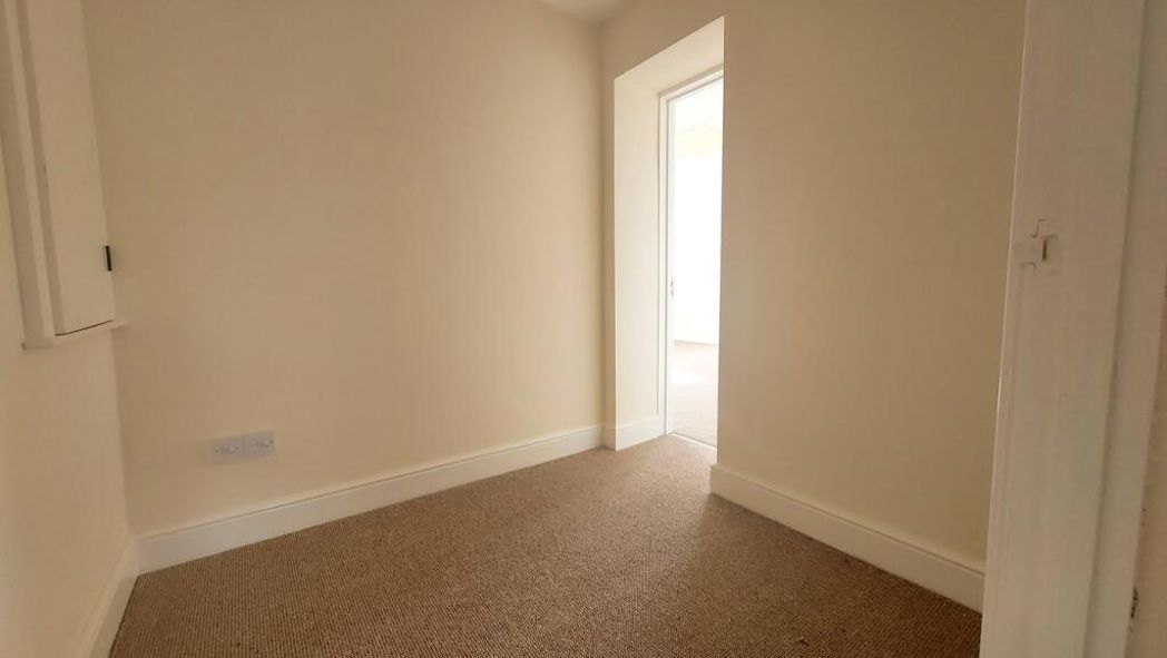 Property image 30 of 60