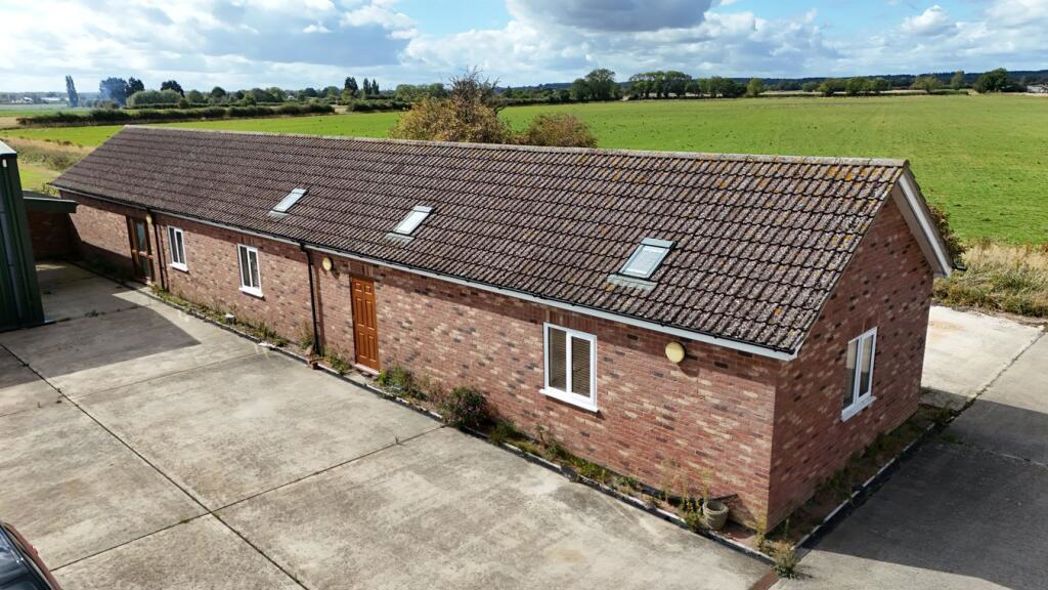 Property image 36 of 60