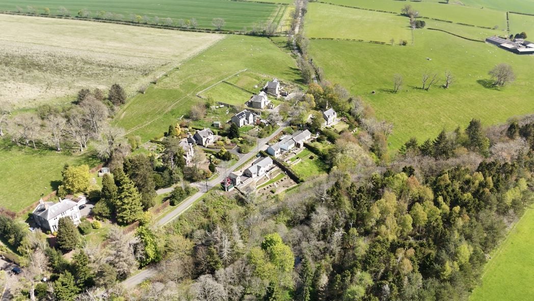 Property image 3 of 17