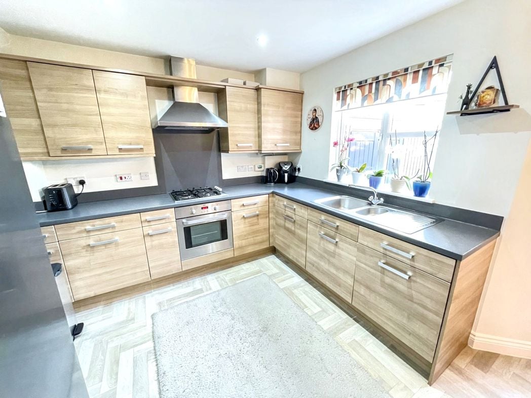Property image 6 of 14