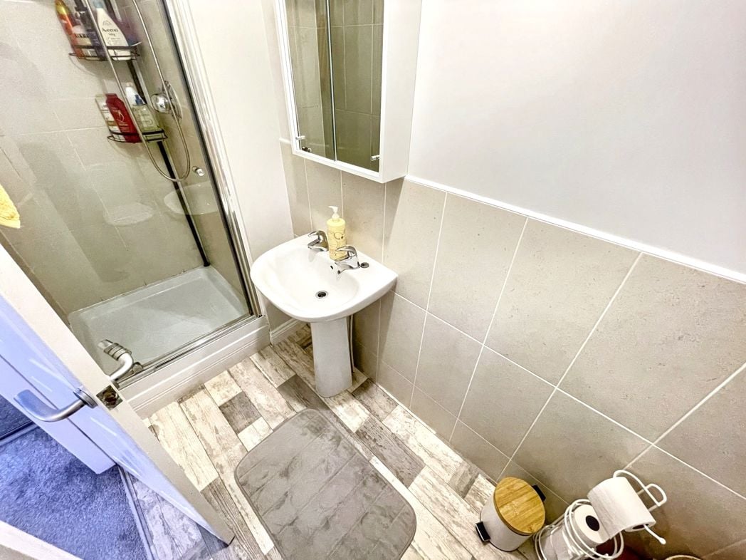 Property image 10 of 14