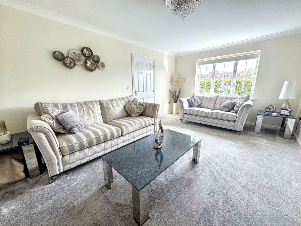 Property image 5 of 34