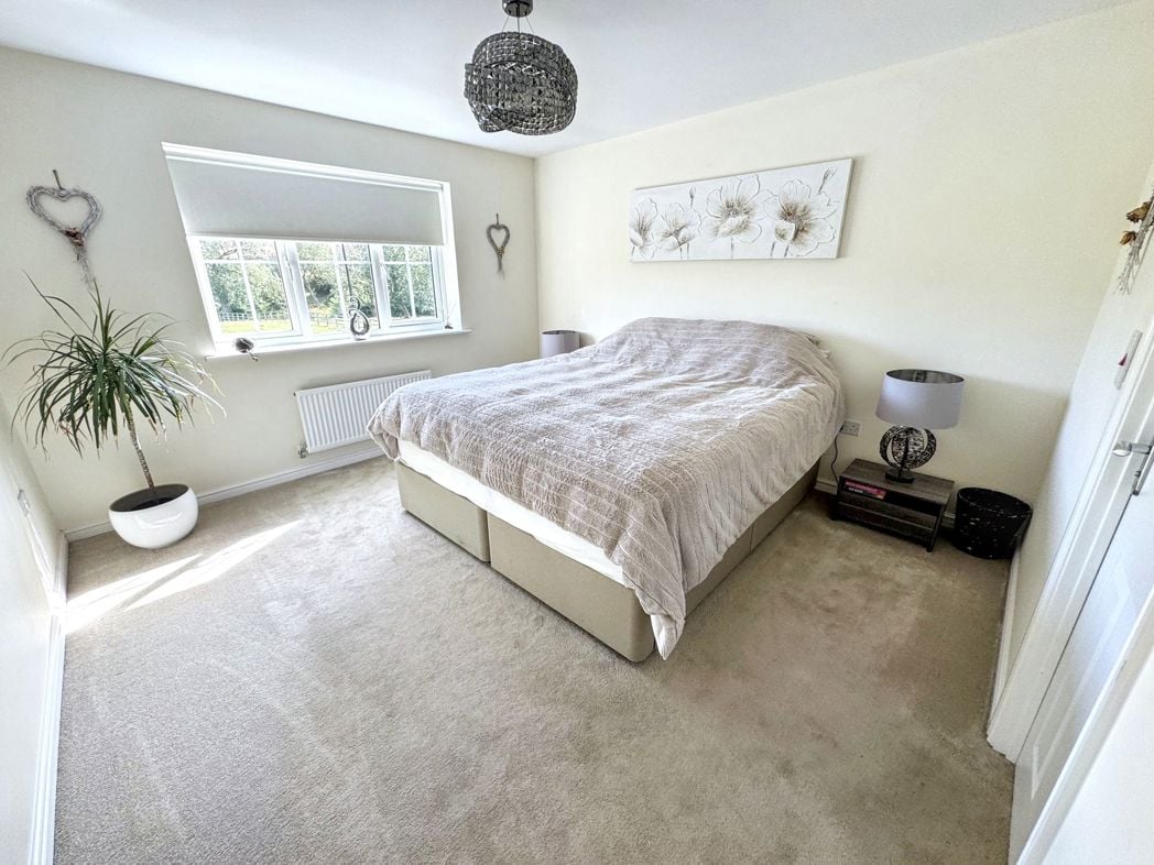 Property image 17 of 34