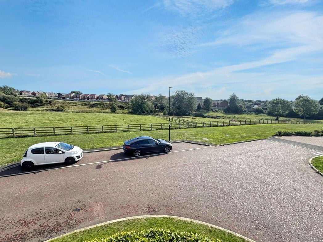 Property image 31 of 34