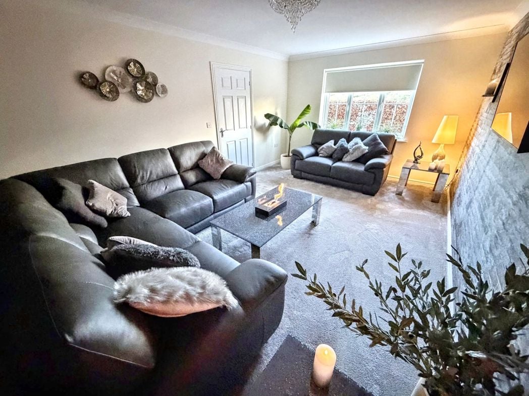 Property image 7 of 35