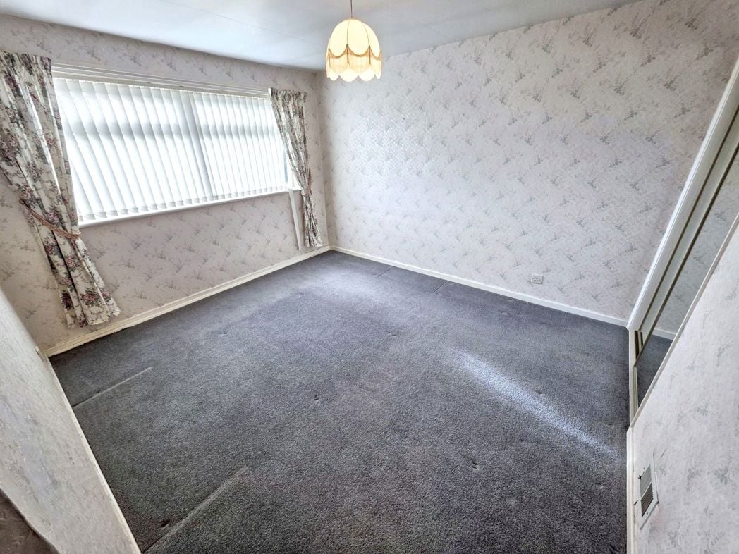 Property image 13 of 18