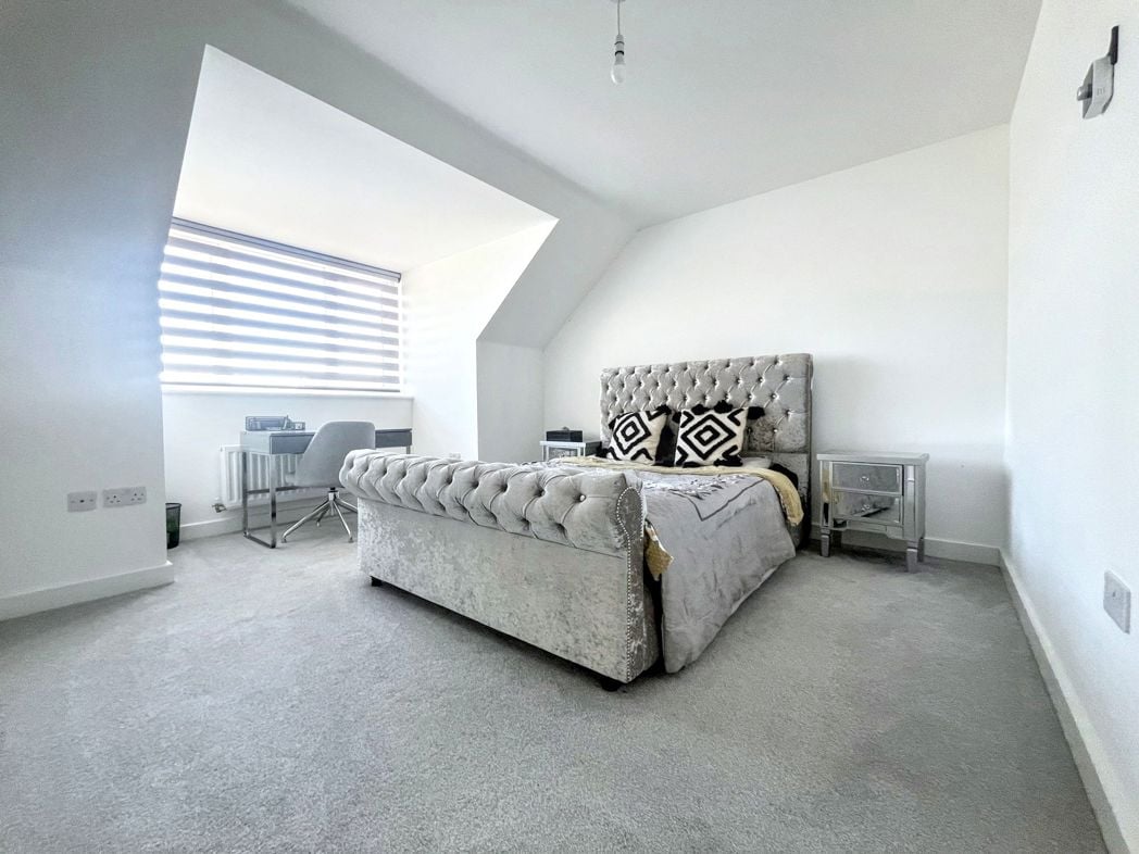 Property image 7 of 15