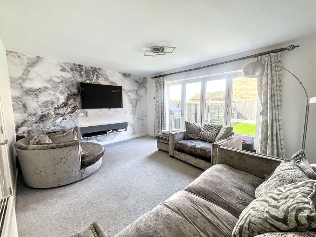 Property image 3 of 15