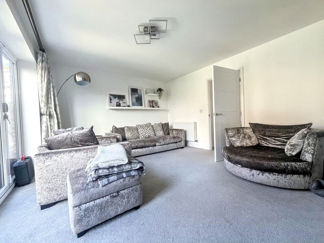 Property image 5 of 15
