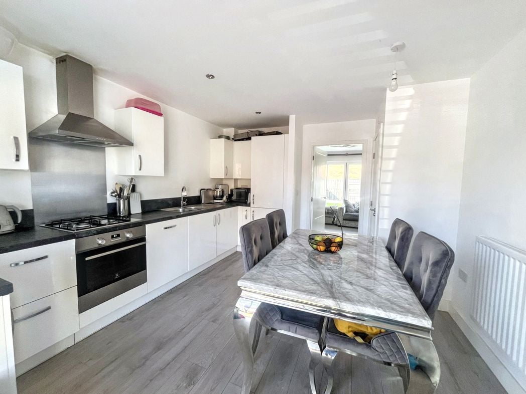 Property image 2 of 15