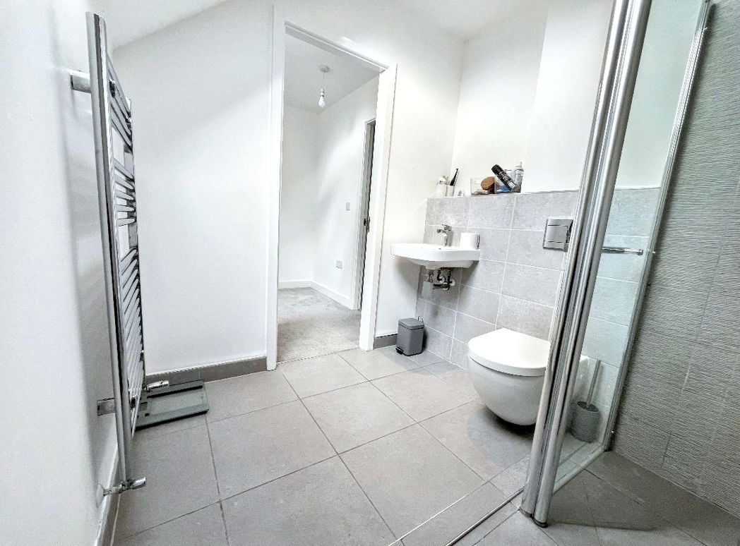 Property image 10 of 15
