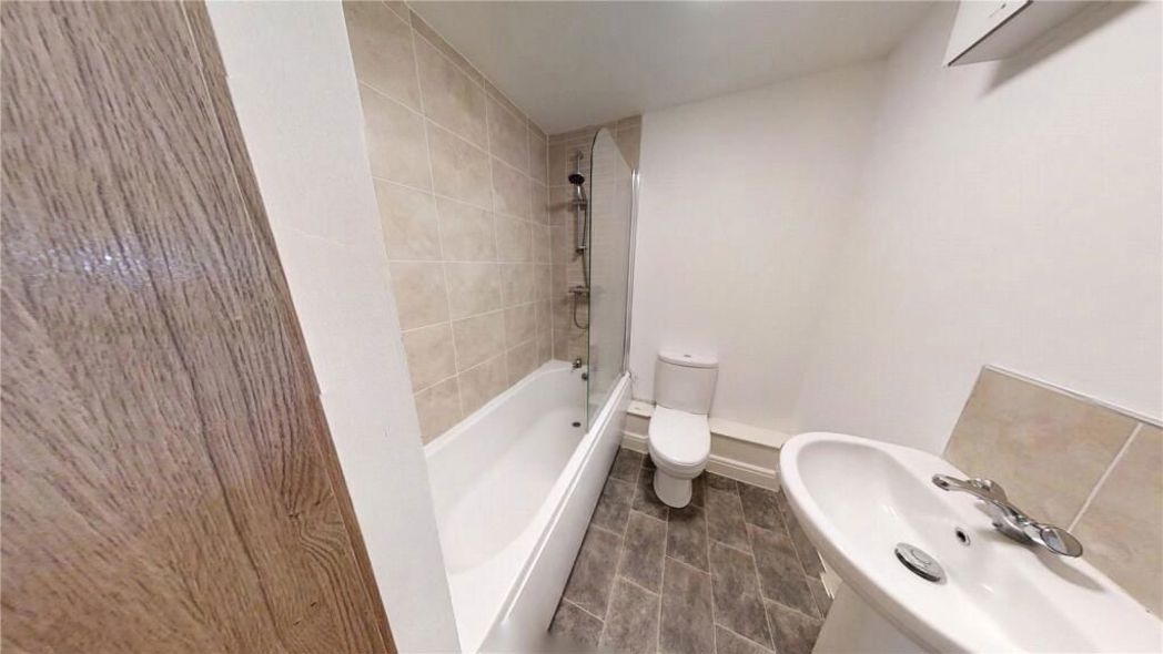 Property image 8 of 9