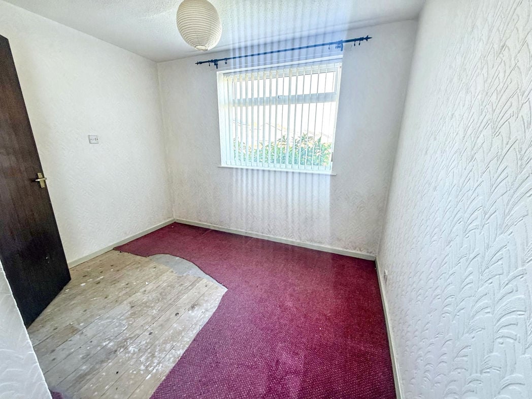 Property image 8 of 13