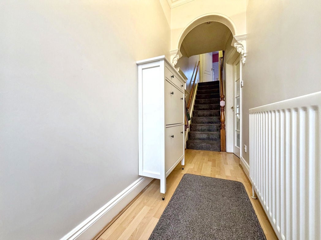 Property image 4 of 19