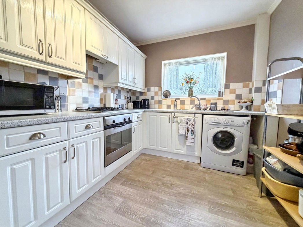 Property image 10 of 19