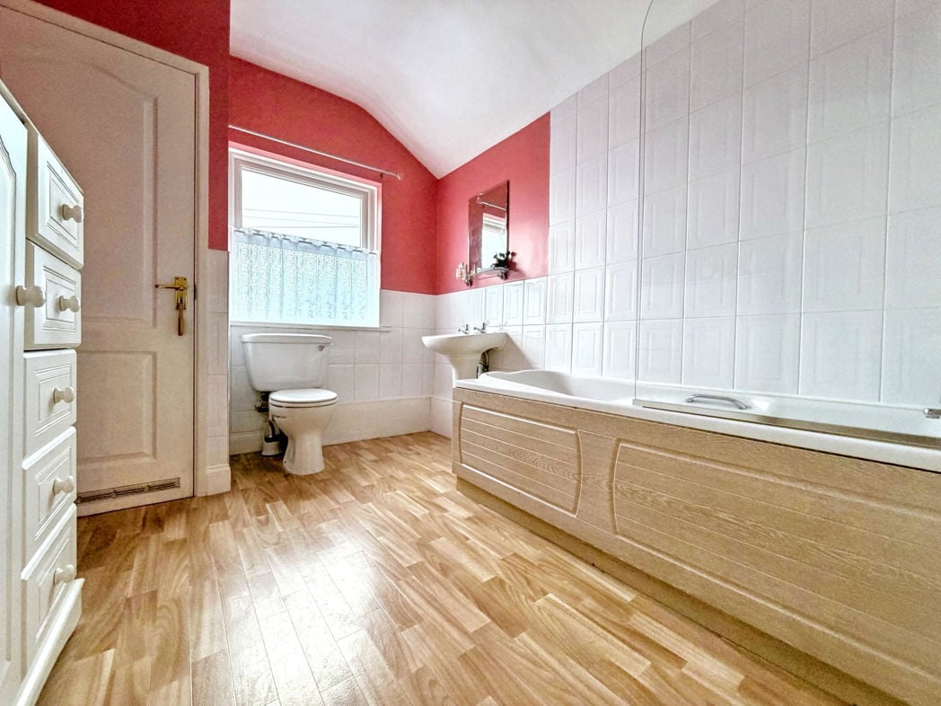 Property image 17 of 19