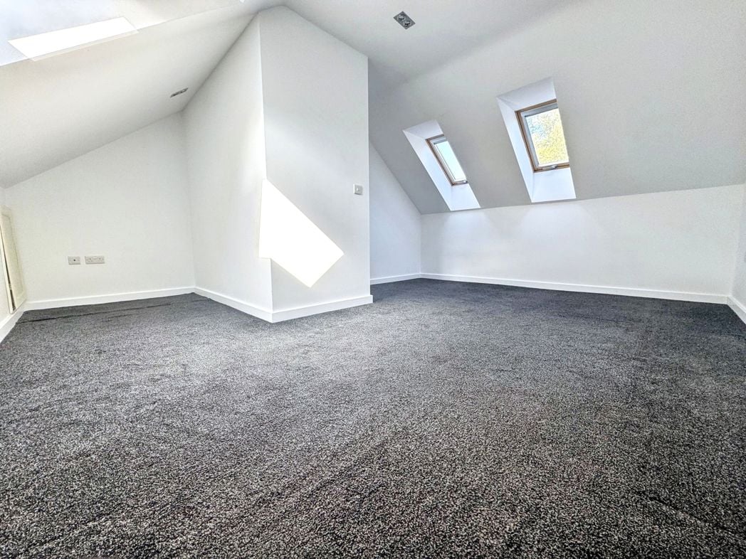 Property image 17 of 21