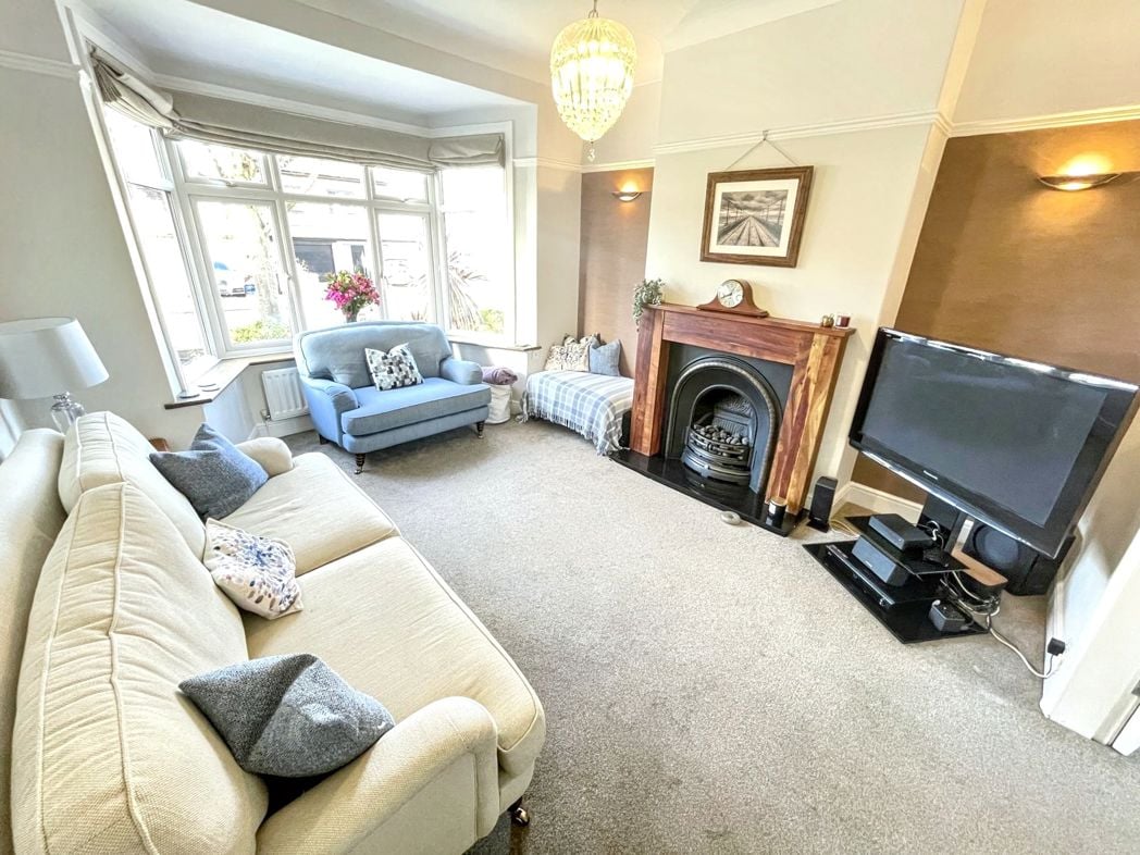 Property image 3 of 13