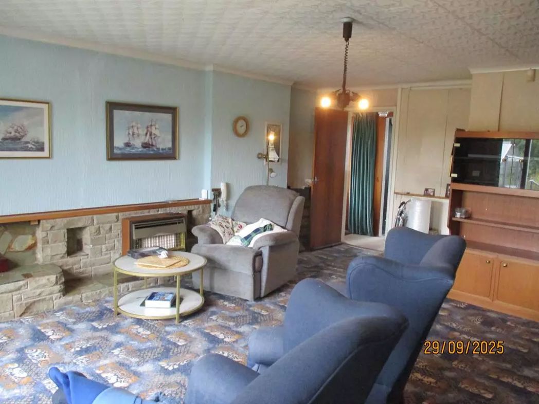 Property image 2 of 13