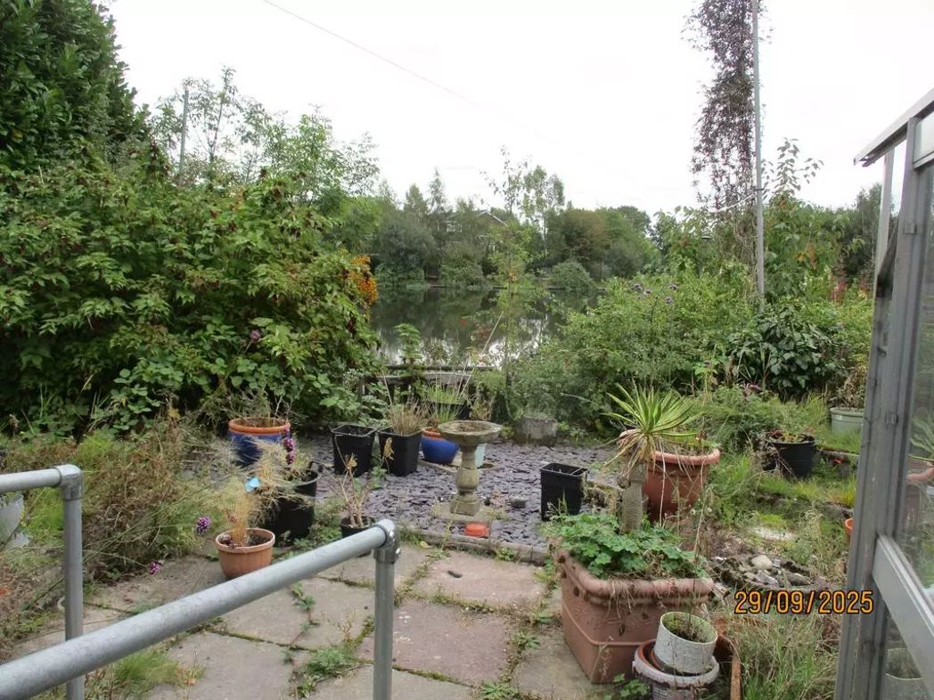 Property image 11 of 13
