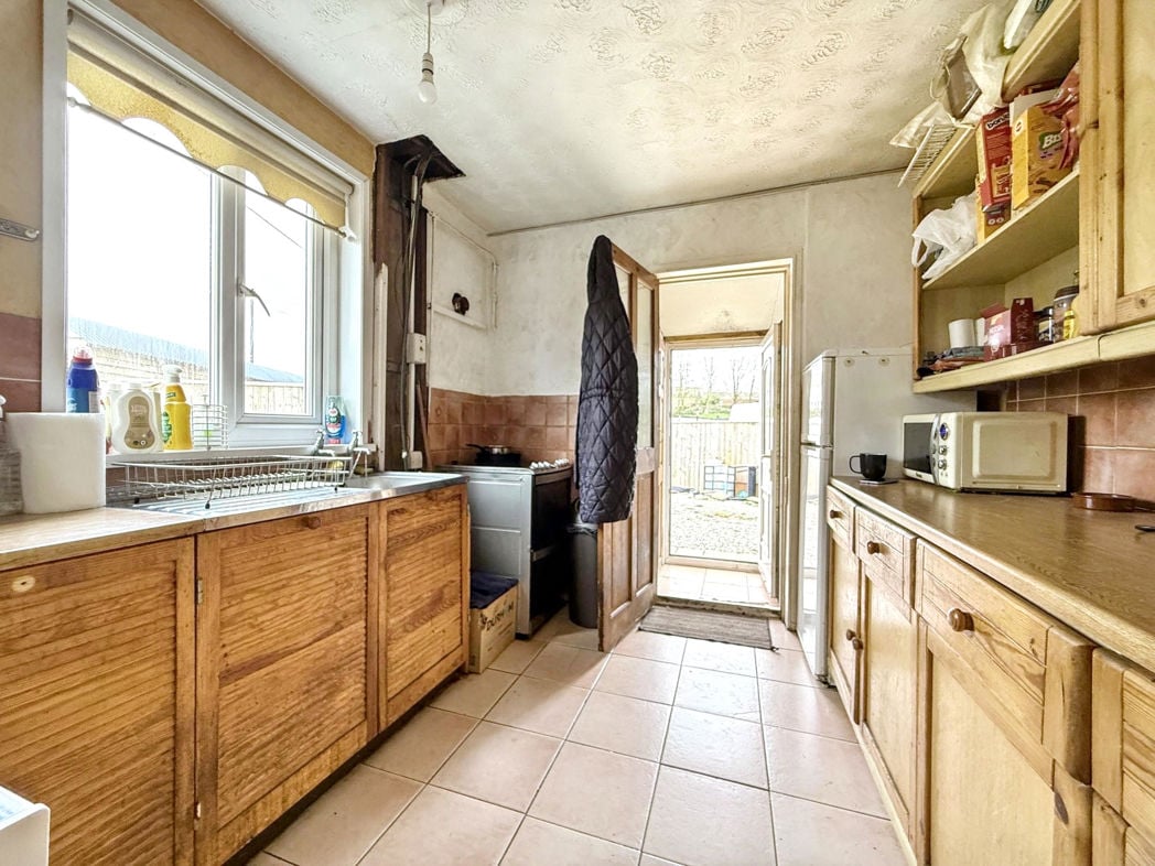 Property image 9 of 28
