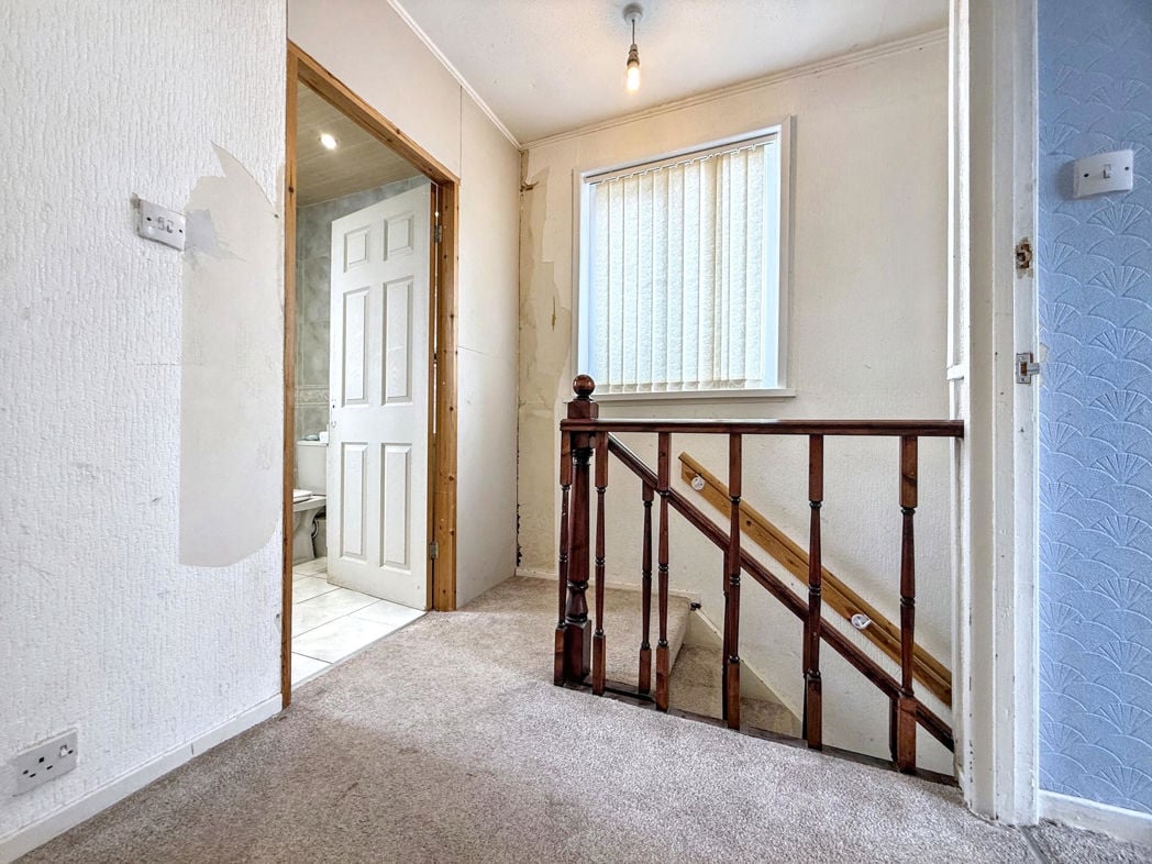 Property image 12 of 28
