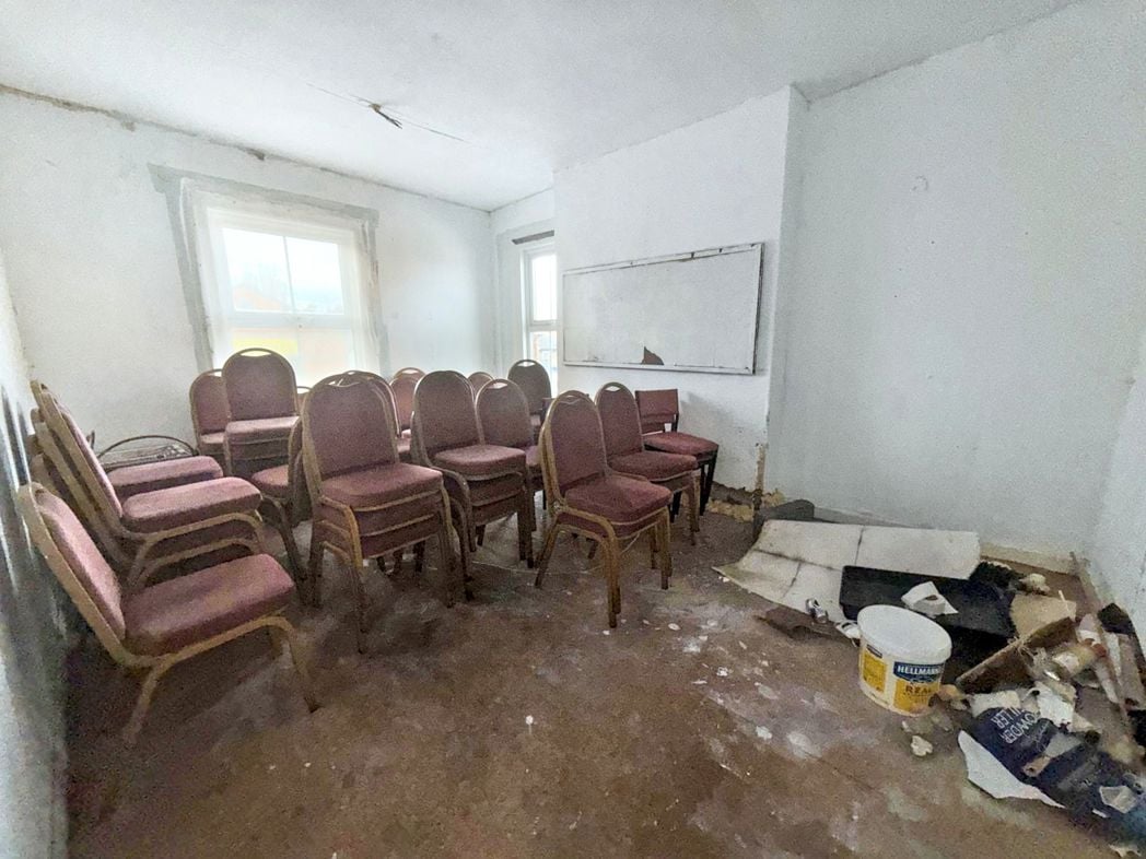 Property image 11 of 23