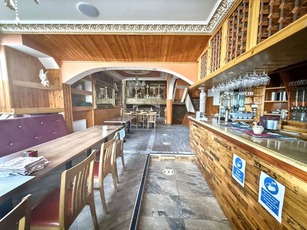 Property image 2 of 23