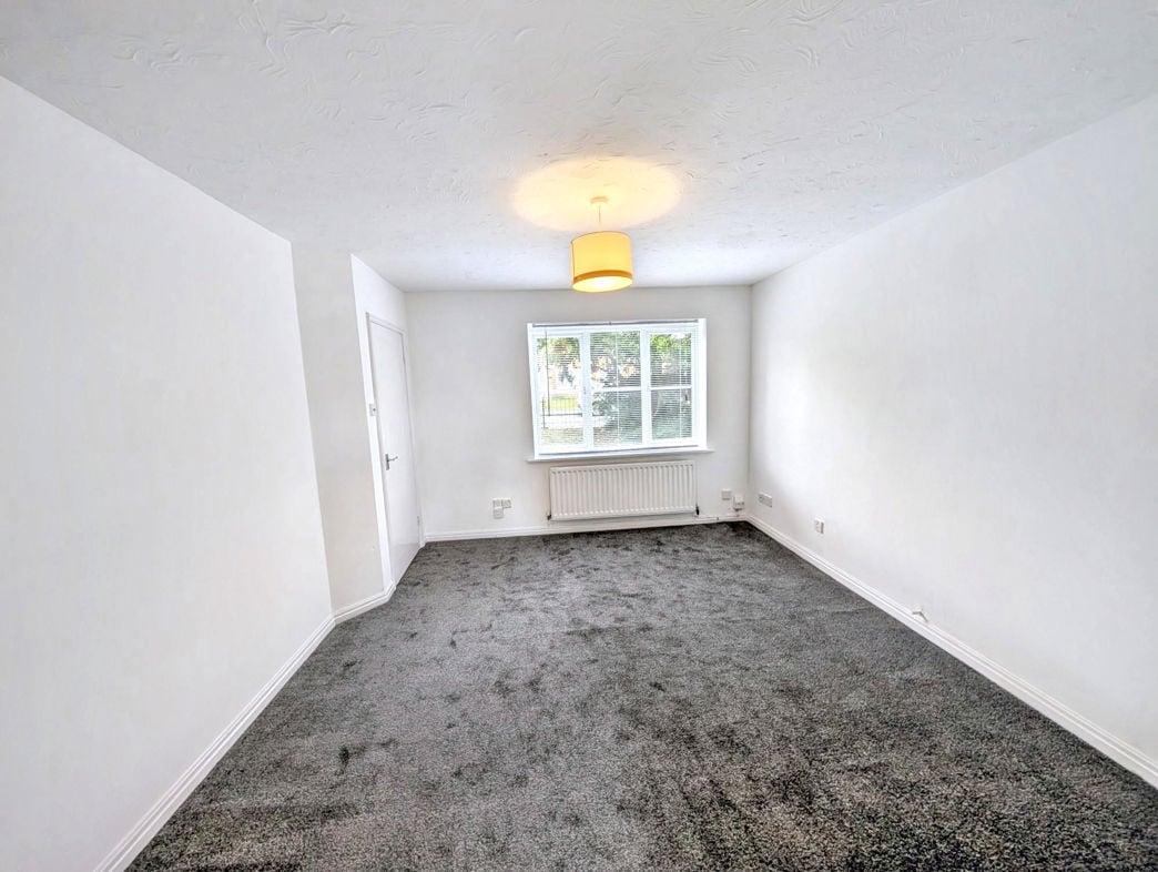 Property image 3 of 15