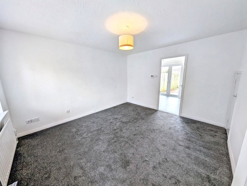 Property image 2 of 15