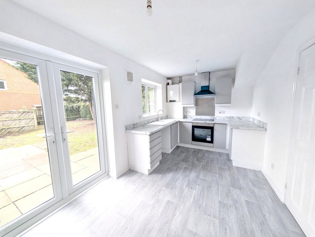 Property image 4 of 15