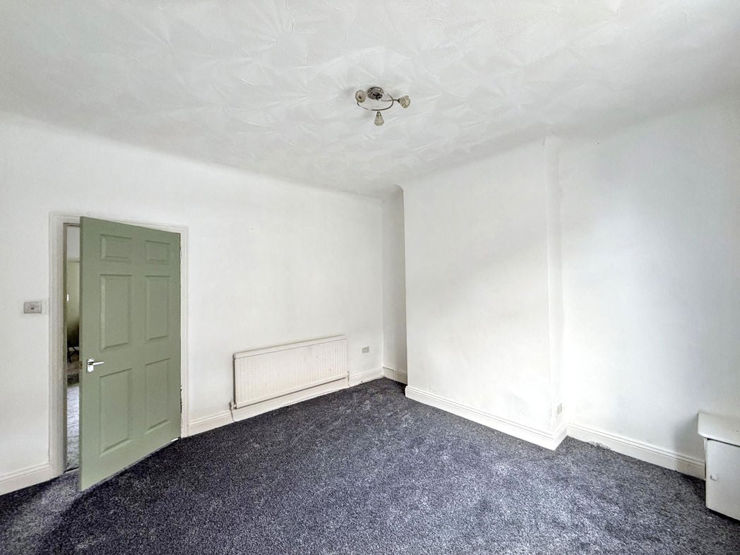 Property image 4 of 12