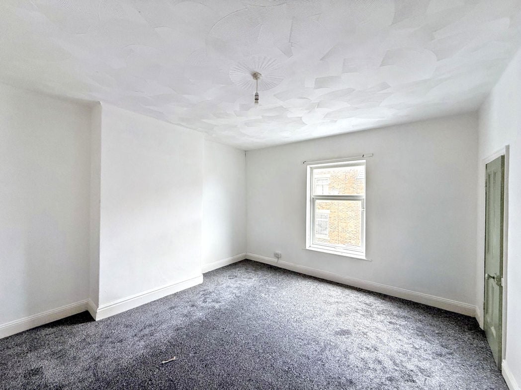 Property image 3 of 12