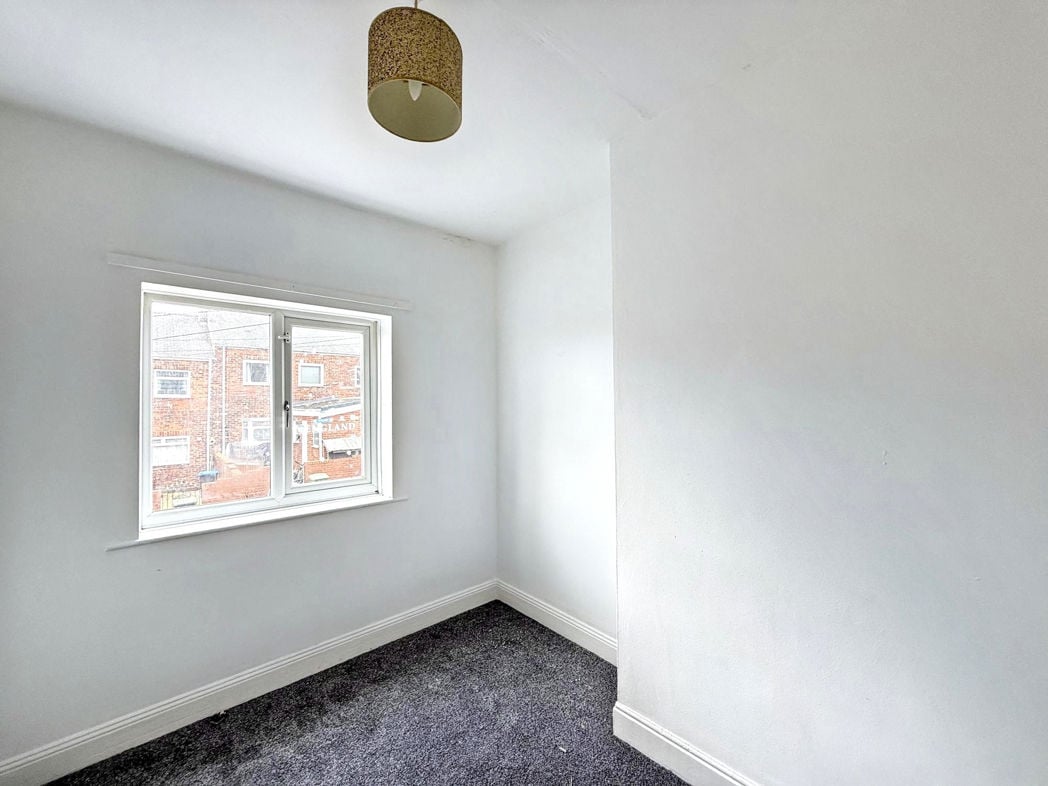 Property image 10 of 12
