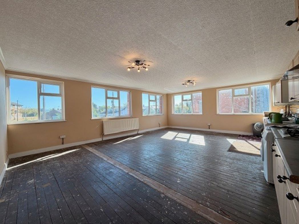 Property image 5 of 29
