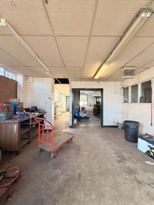 Property image 16 of 29
