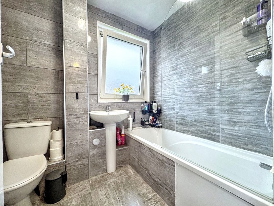 Property image 16 of 20