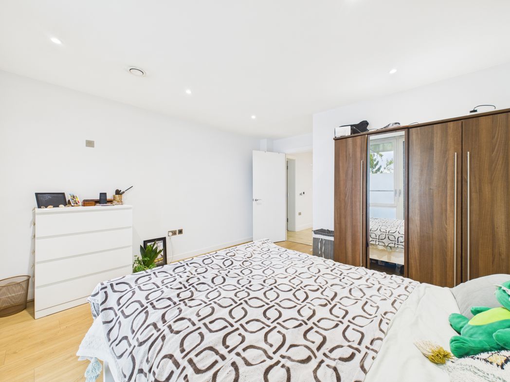 Property image 9 of 24