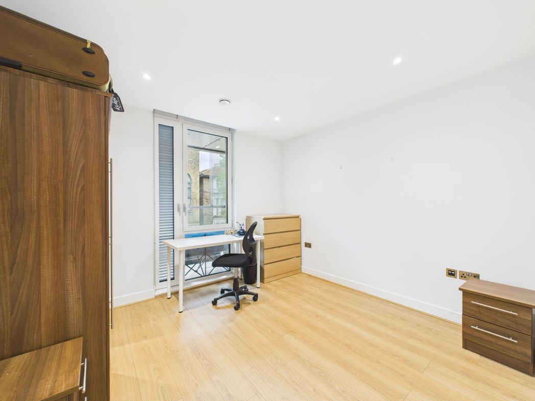 Property image 16 of 24