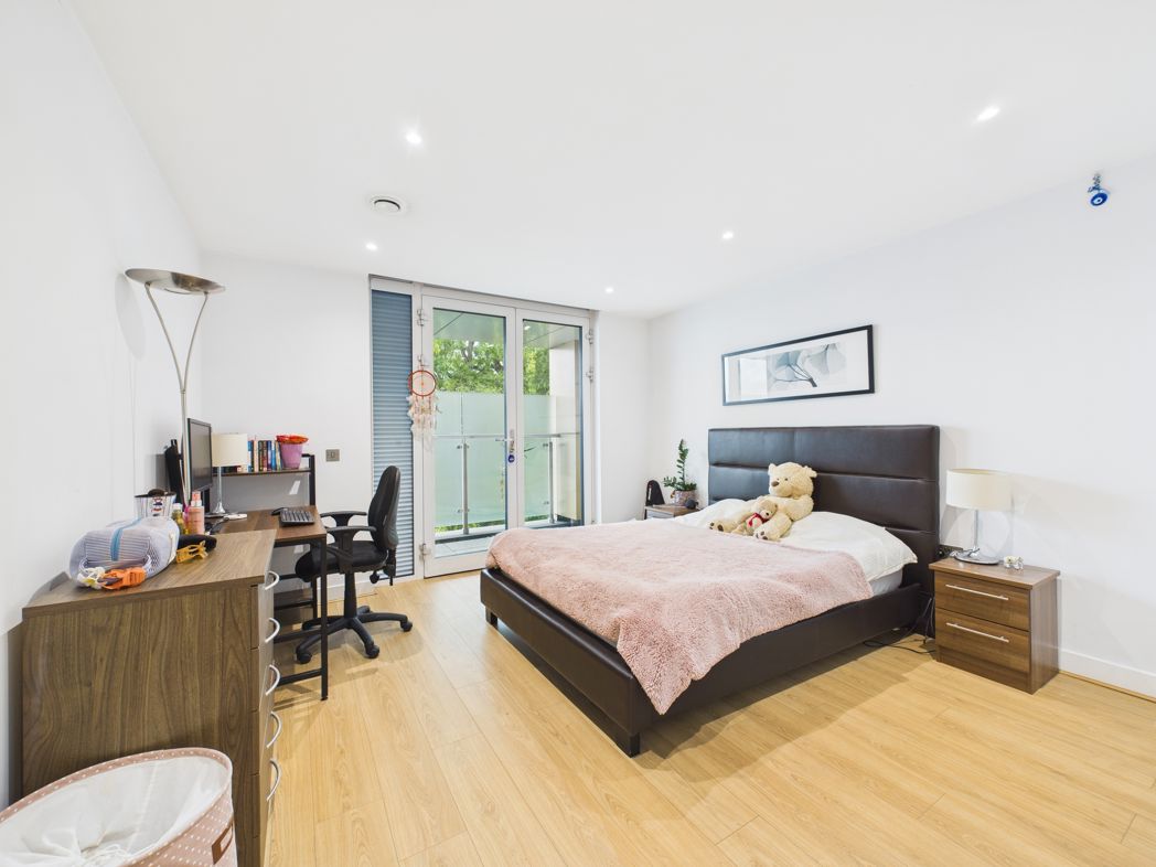 Property image 12 of 24