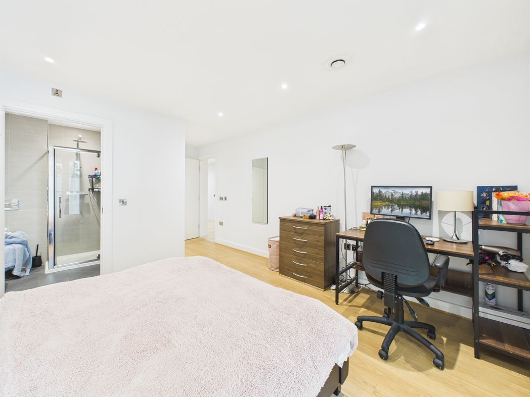 Property image 13 of 24