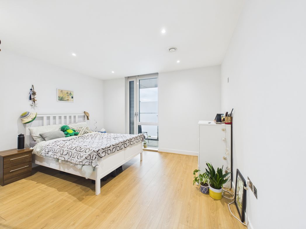 Property image 10 of 24
