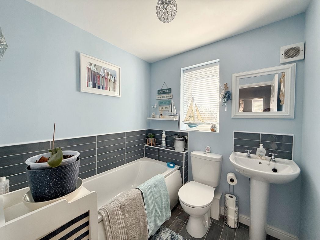 Property image 13 of 14