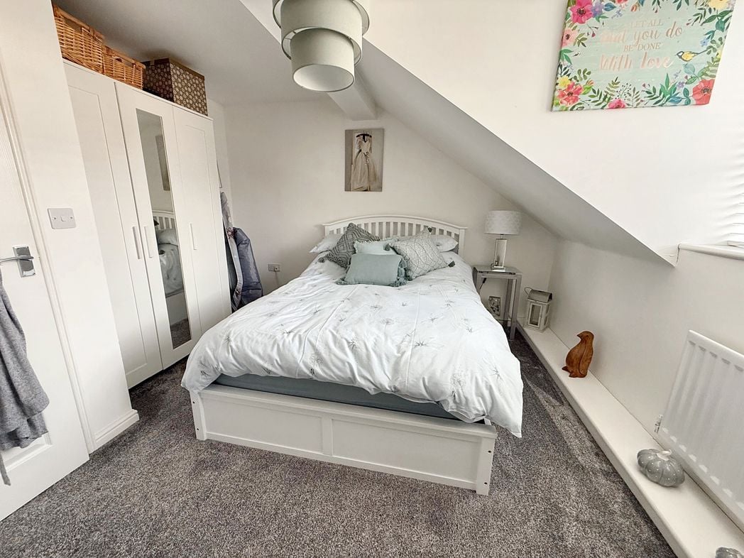Property image 11 of 14