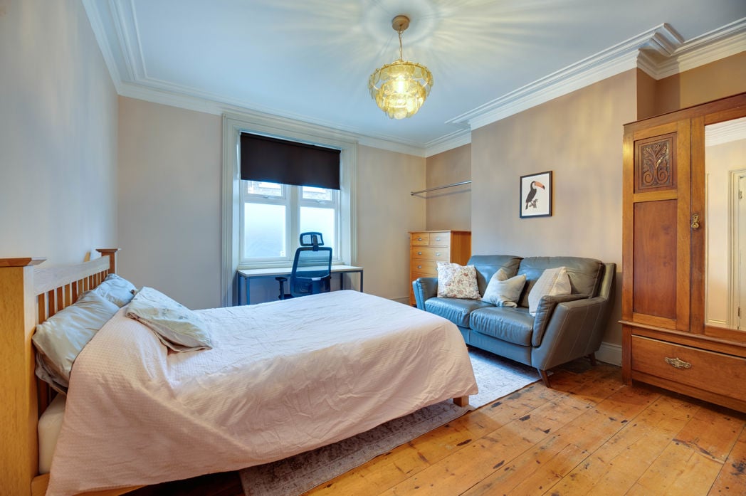 Property image 5 of 23